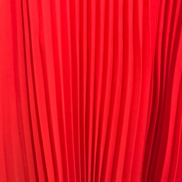 NWT coral ASOS pleated skirt - Picture 3 of 4